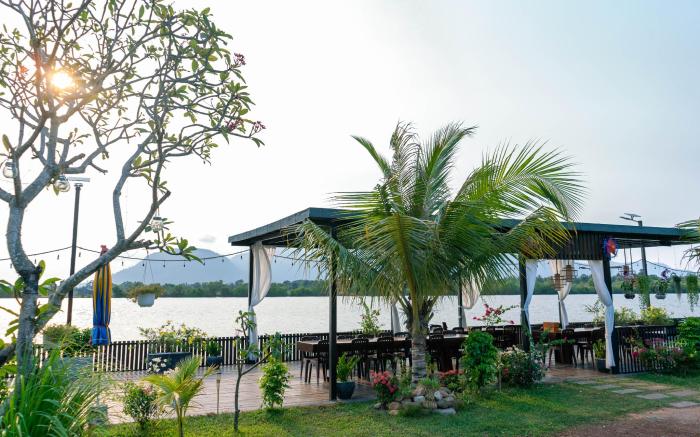 Kampot Holiday Villa 