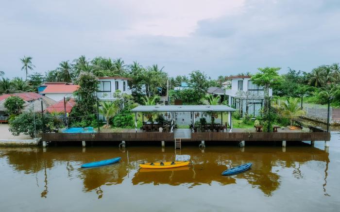 Kampot Holiday Villa 