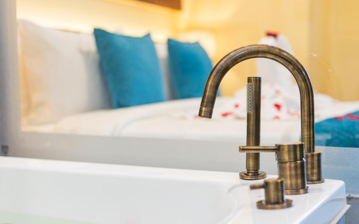 Aarya Hotel & Spa