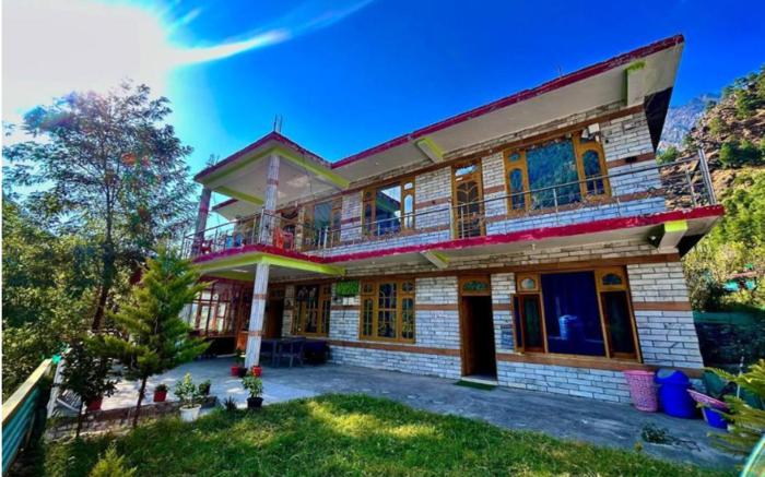 NMF - New Mountain Face Kasol