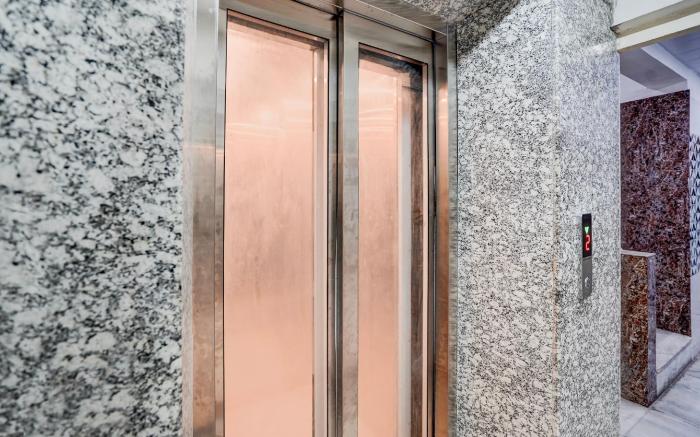 Super Hotel O Govind Nagar Kanpur formerly Maharoopa Palace