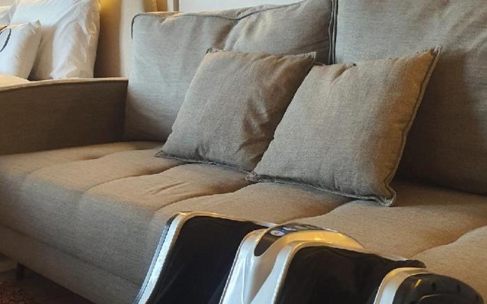 Cozy Cinema Home @ Mount Austin JB 5 Pax