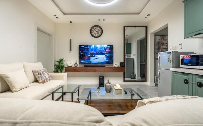Apartment designed with a luxurious feels |8