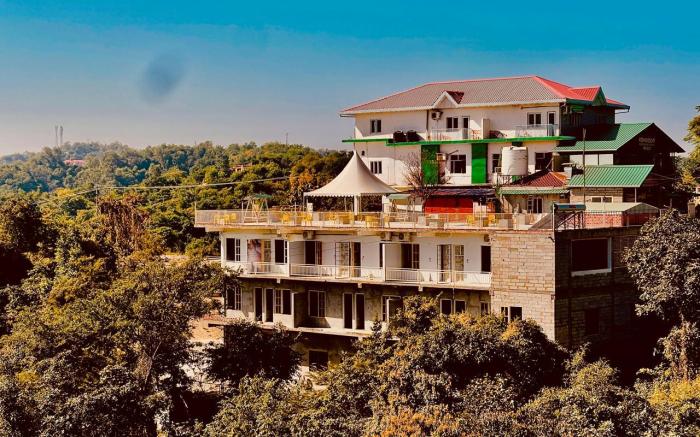 Paradise Woodland Resort Chintpurni