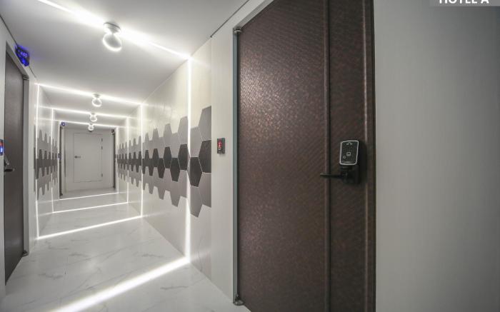 Hotel A