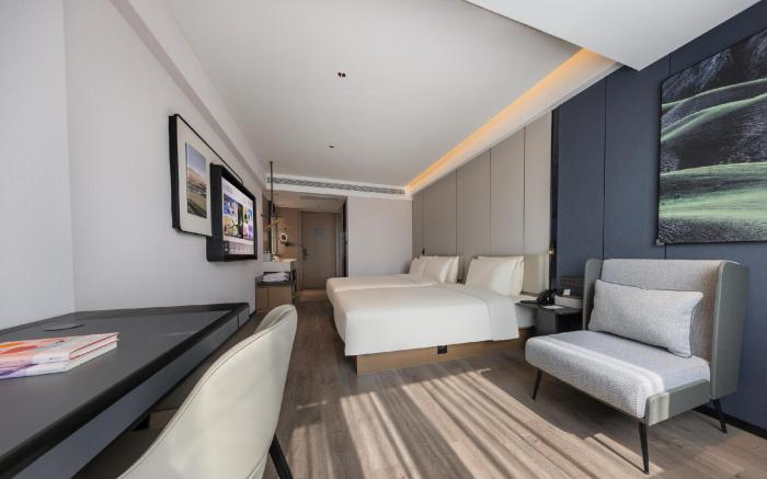 Atour Hotel Qingdao Chengyang MixC Zhengyang Middle Road