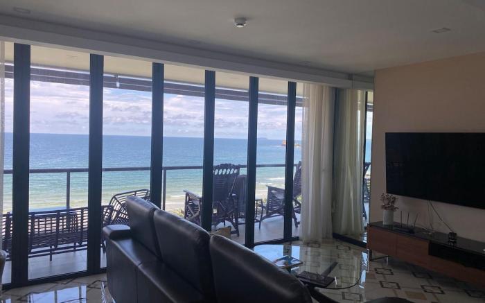 Panorama Seaview Suite (Escape Front)