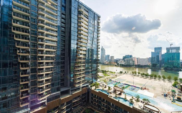 Metropole Compound Opera  Crest Galleria APT