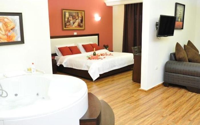 Al Murjan Palace Hotel