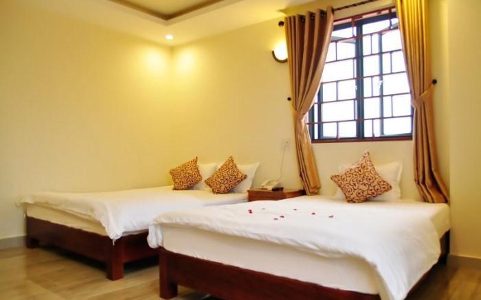 Tung Phuong Beach Hotel