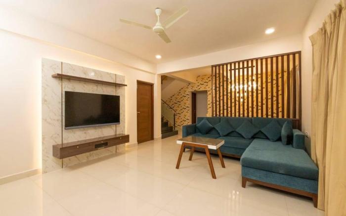 8bhk luxury villa in Anjuna 800m