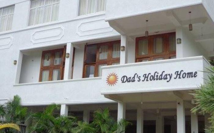 Dads Holiday Home