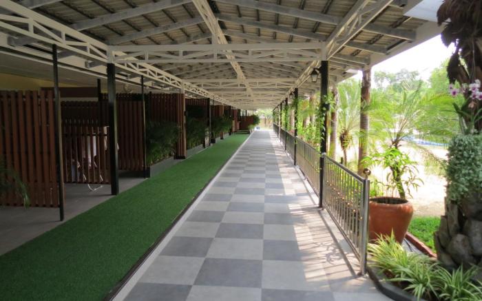 Baan Bee Residence