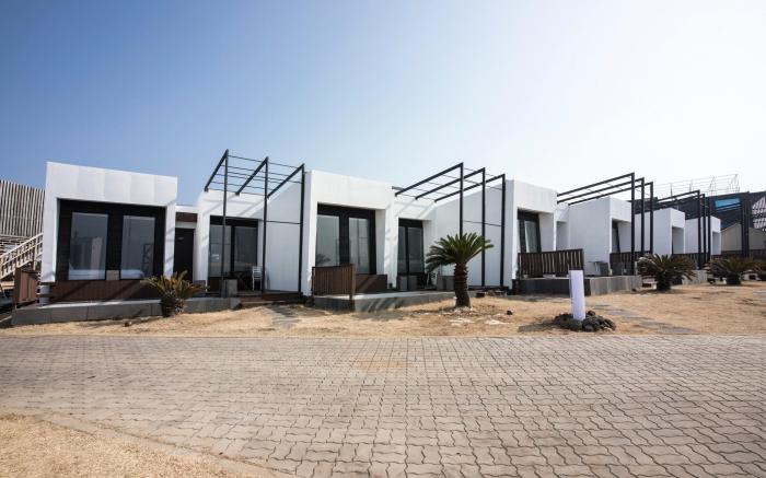 Aqua BEAutique Pool Villas