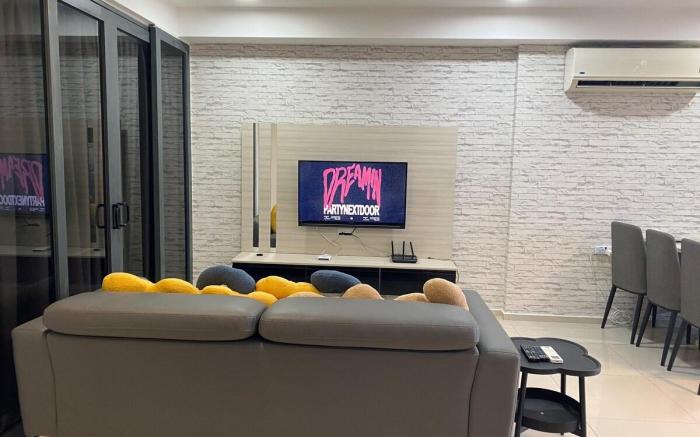 Ekocheras mall 3 bedroom #arcade game #Wi-Fi