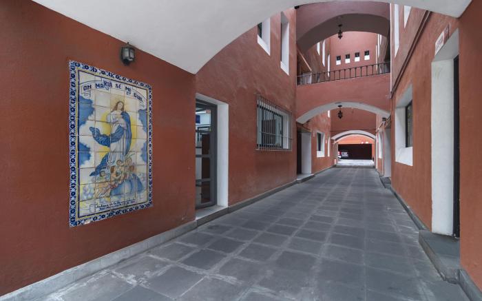 Mesón Real Hotel & Suites