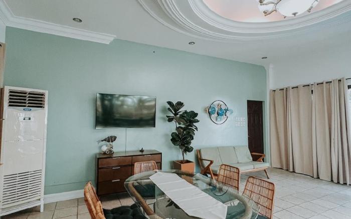 Casa Vista by Hooga Home Bungalow  Guest House