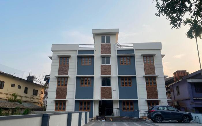 Collection O Westhill Near Govt Engg College