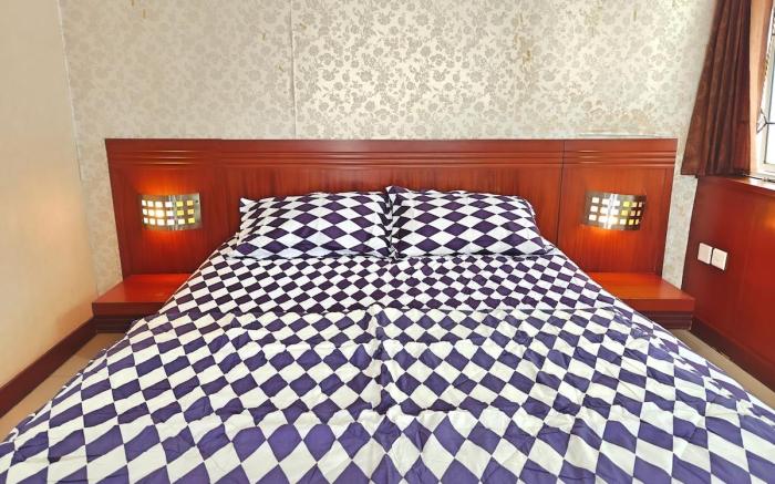Large 3BR Cieumbuluit Apt Near PVJ & Ciwalk