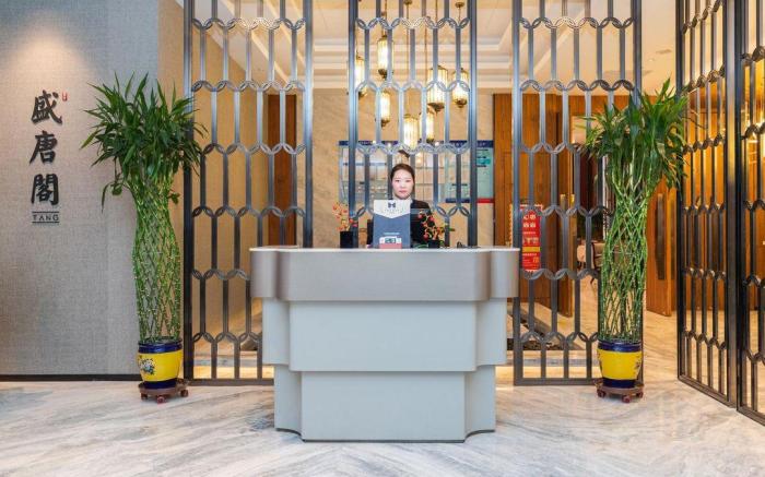 Sunshine International Hotel