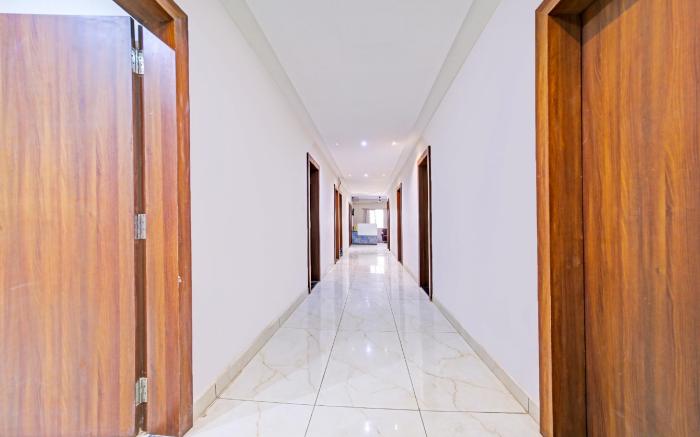 Townhouse Kanak Smart City Near Aurobindo Hospital Formerly Hotel Aashiyana