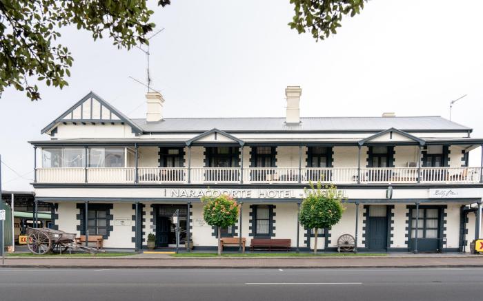 Naracoorte Hotel Motel