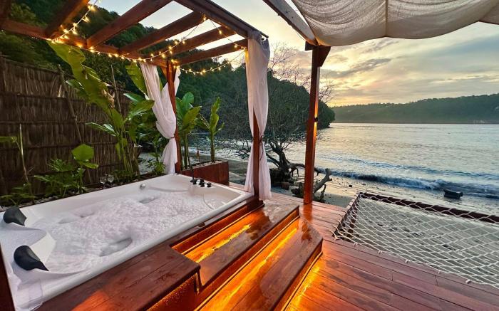 Beachfront Luxury Dome Villa on Gamat Bay