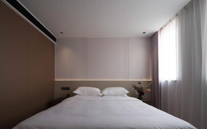 Charles hotel