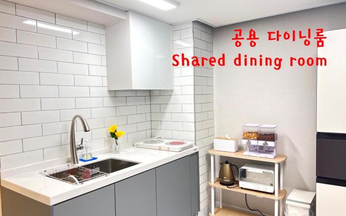 Dog-friendly forest walk accommodation Room 305