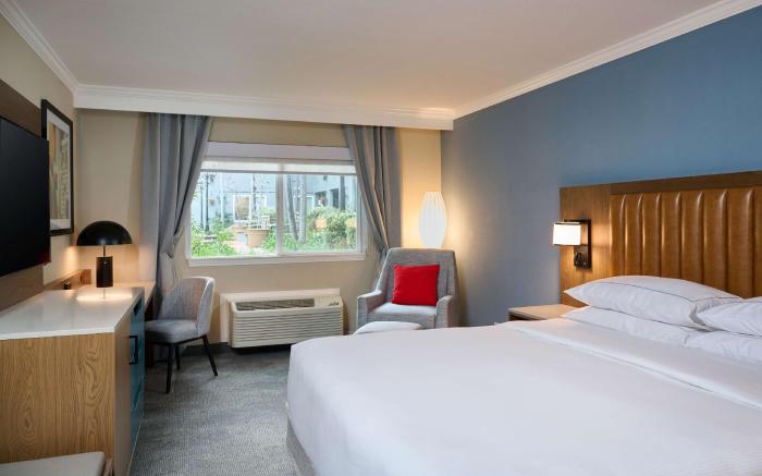 DoubleTree by Hilton Chatsworth