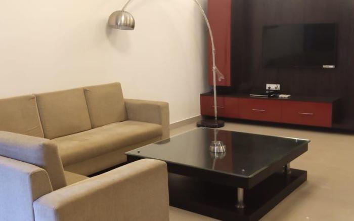 Luxurious 2BHK-3 AC/WiFi/Pool/Backup/Near To beach