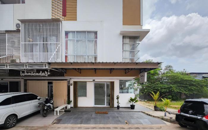 Urbanview Hotel Syariah @ Rihlah Homestay Batam