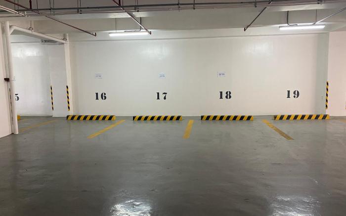 Cozy condo unit beside Abreeza Mall with PARKING 