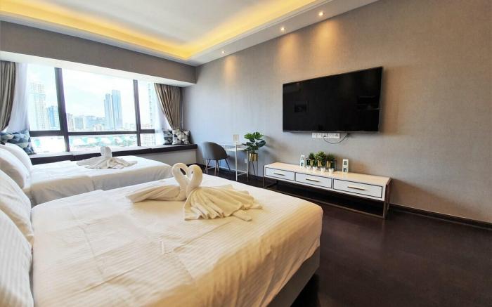 Studio Suite at R&F Princess Cove【8 mins Walk CIQ】