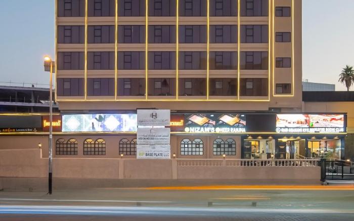 Grand Ambassador Hotel