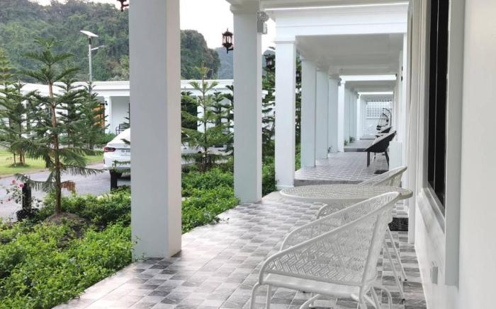 Tarn Villa Krabi