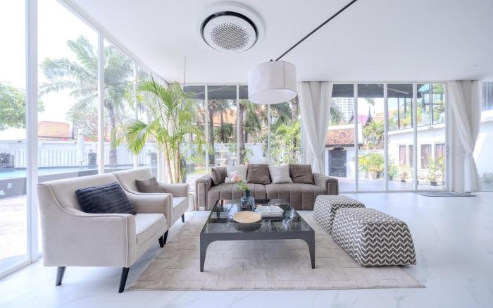 Sea house beachfront pool villa  芭提雅海屋度假民宿六卧