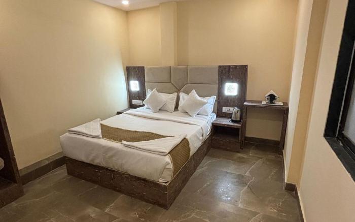 Hotel Crystal Castle