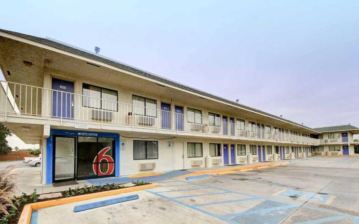 Motel 6 San Marcos, TX