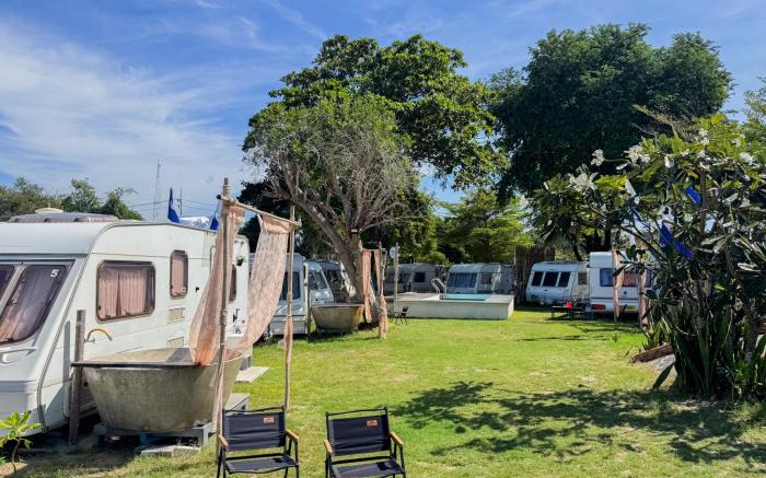 White House Beach Camping Caravan 