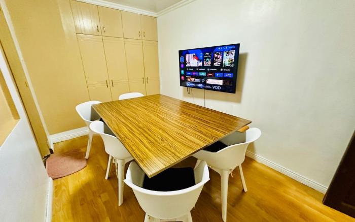 LetStay: D201: 1-Bedroom Condo 40-Sqm