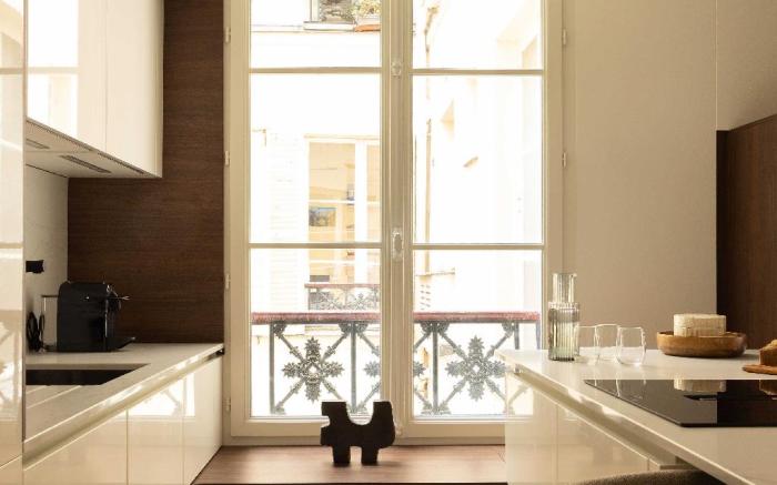 Elegant apartment - 2BR- 6P- Gare Saint Lazare
