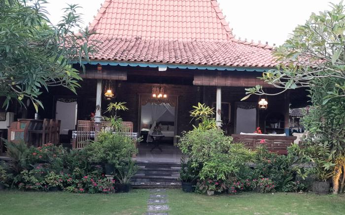 Gedong Kelating Guest House