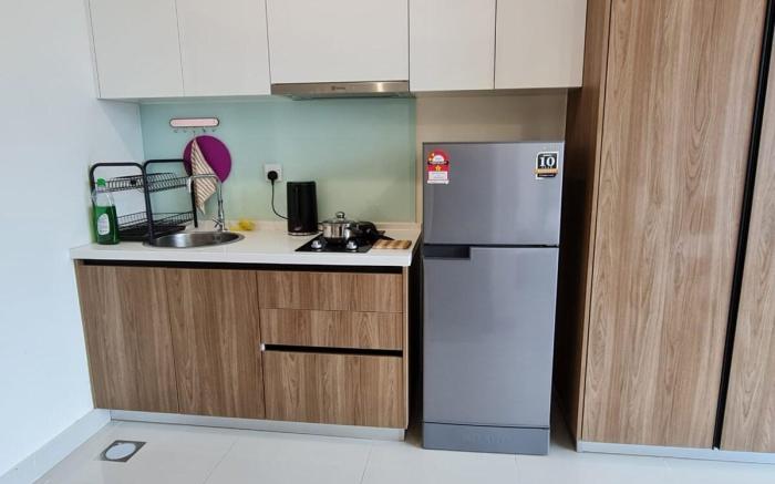 Cozy Suite 2 @Kozi Square near General Hospital