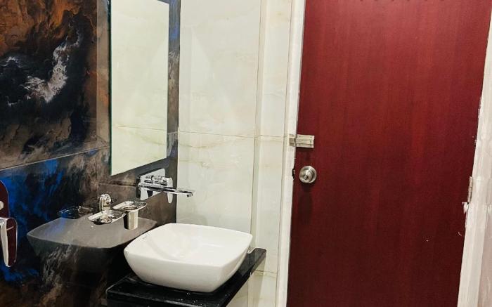 Hotel Ghar Parivaar