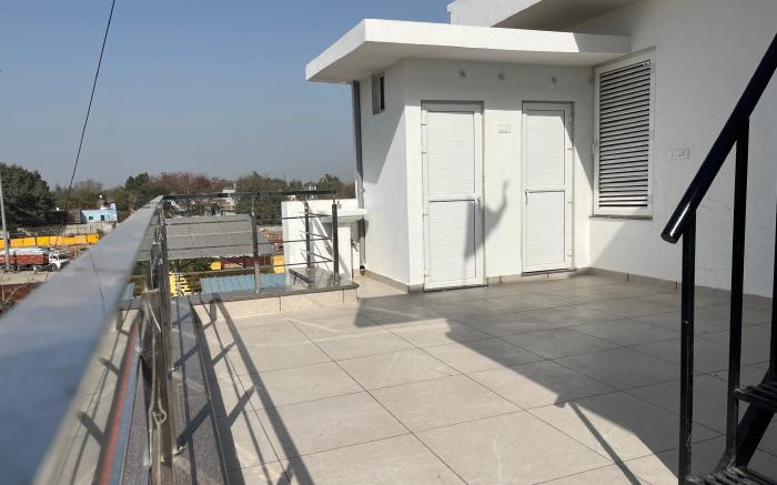 Hotel Ghar Parivaar
