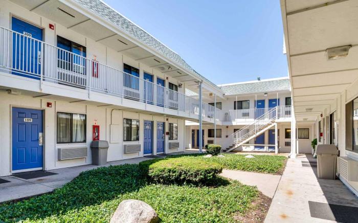 Motel 6 Schiller Park, IL - Chicago O'Hare