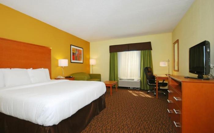 University Hotel & Suites Shippensburg, Trademark by Wyndham