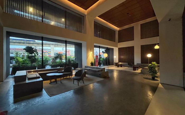 Nanas EST 2+2pax Bangsar LRT KL Sentral 3A6