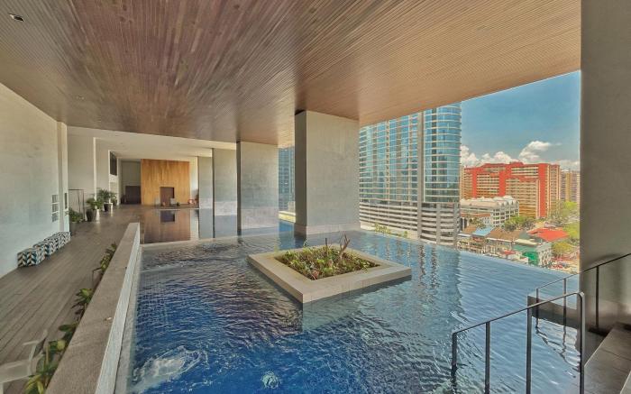 Nanas EST 2+2pax Bangsar LRT KL Sentral 3A6